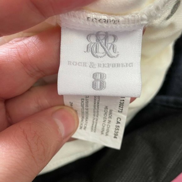 Rock & Republic NWT Women's White Jeans shorts fryed hem 5-Pockets Size 8 - Picture 3 of 11